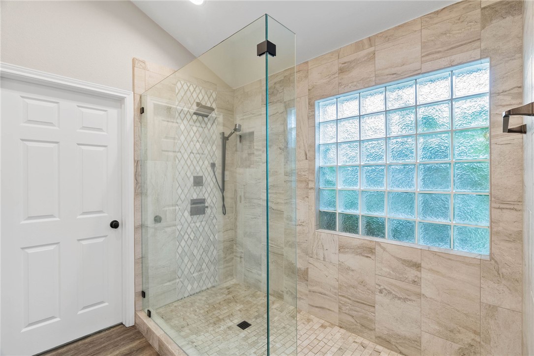 5805 English Ln Property Photo 16