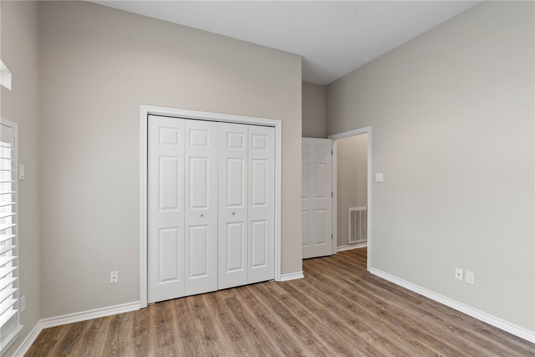 5805 English Ln Property Photo 19