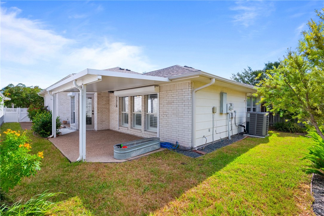 5805 English Ln Property Photo 24