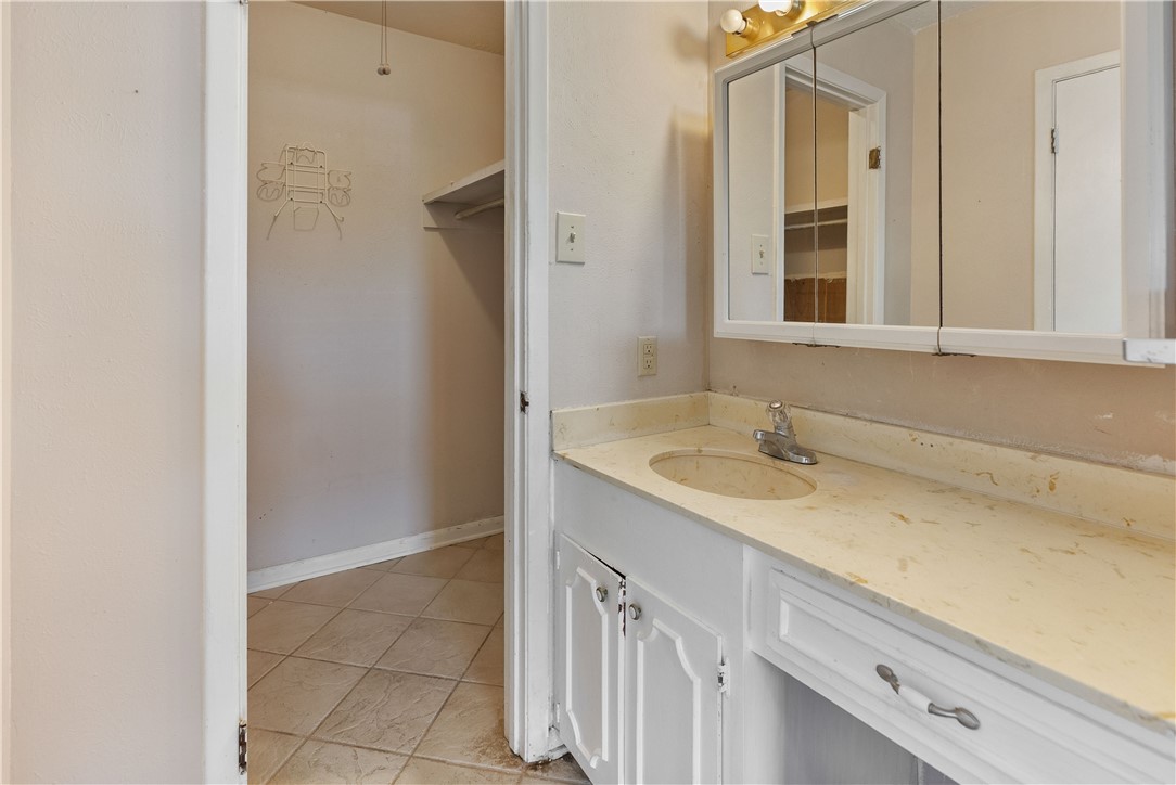 213 Blanco Dr Property Photo 12