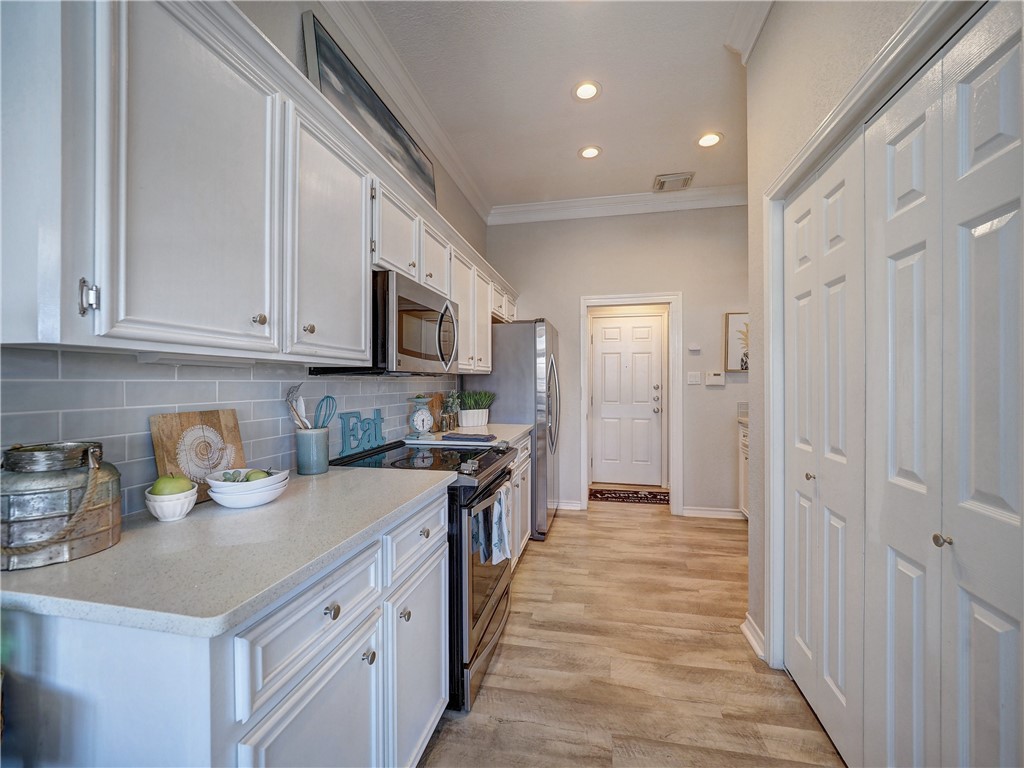 15306 Yardarm Ct Property Photo 12