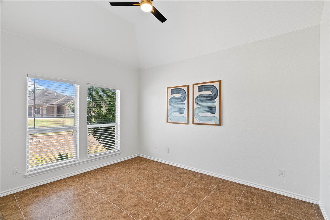 4025 Puget Sound Dr Property Photo 16