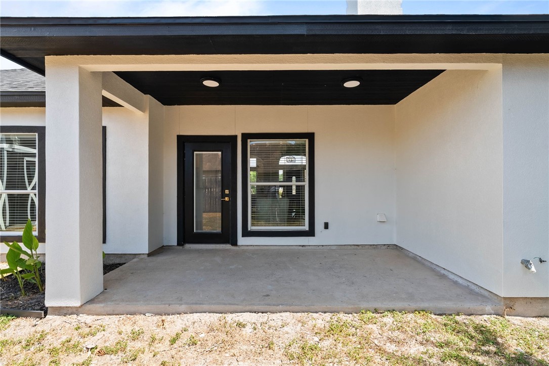 4025 Puget Sound Dr Property Photo 24