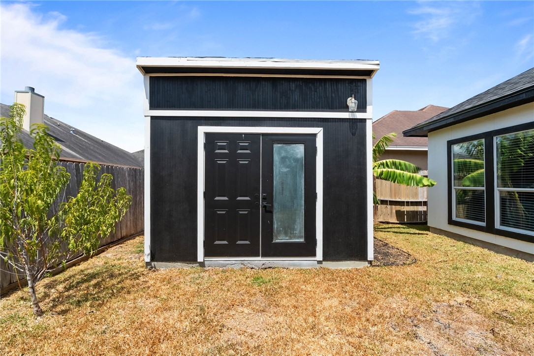 4025 Puget Sound Dr Property Photo 26