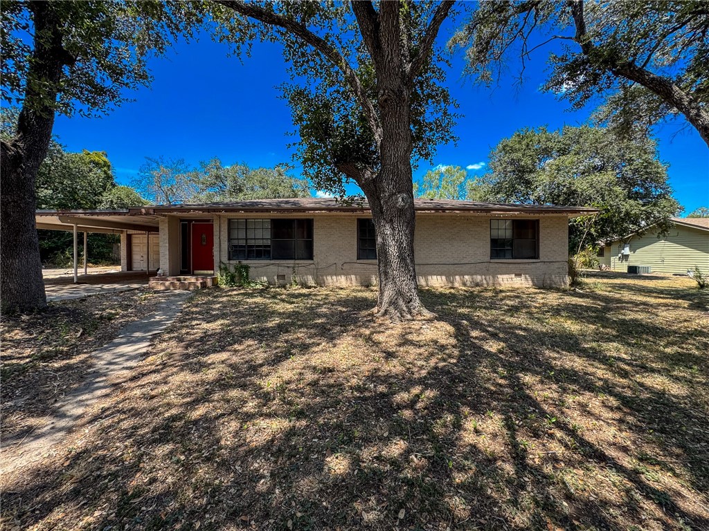 1911 Alta Vista St Property Photo 11