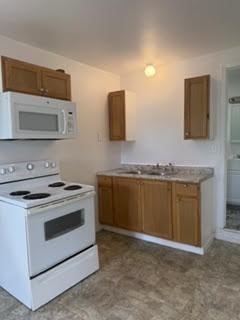 309 Hackberry St A Property Photo 3