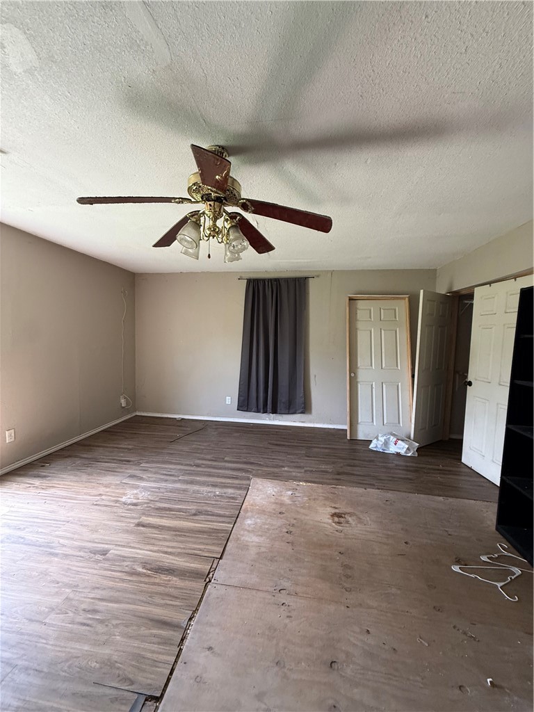 948 N Wright St Property Photo 11