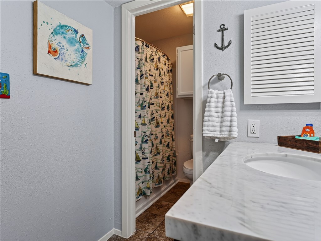 1902 Bayhouse Dr Property Photo 15