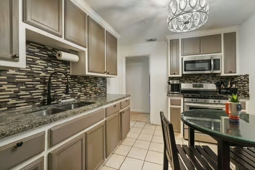 10902 Mayfield Dr Property Photo 10