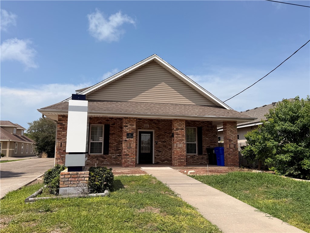 5026 Holly Property Photo 4