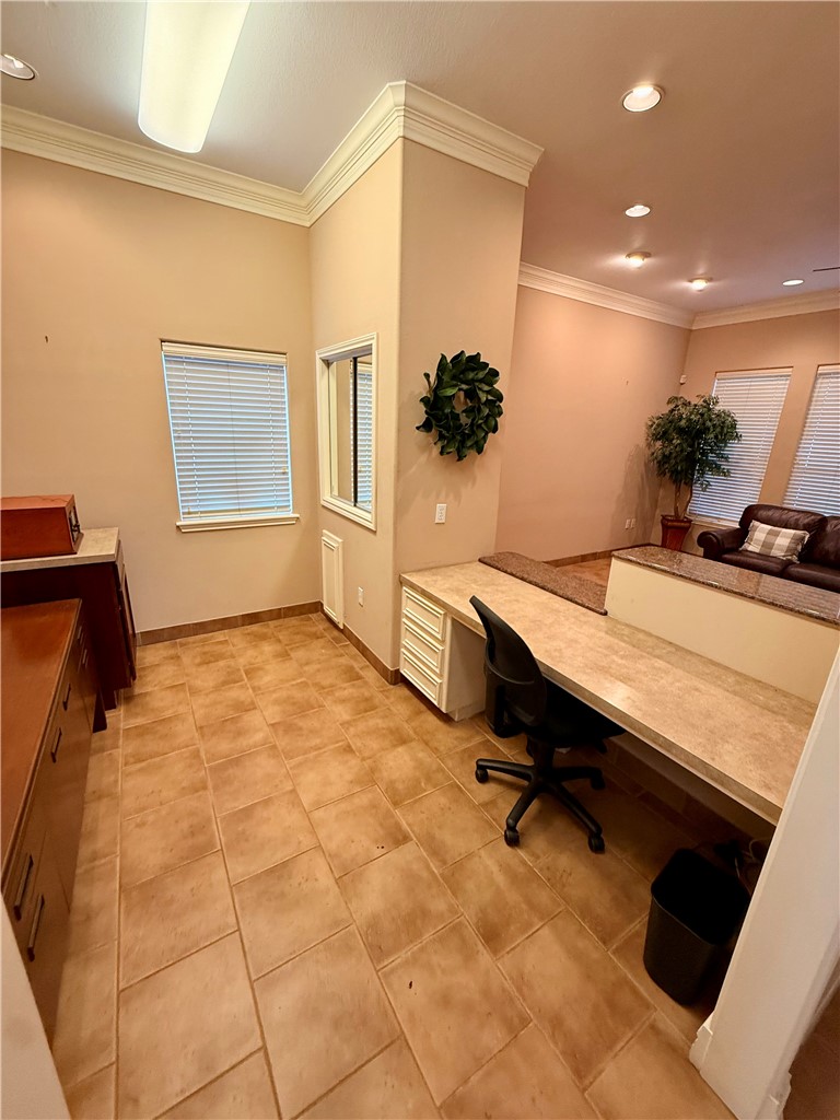 5026 Holly Property Photo 17