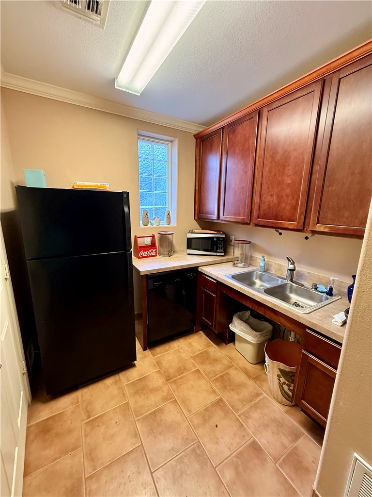 5026 Holly Property Photo 19