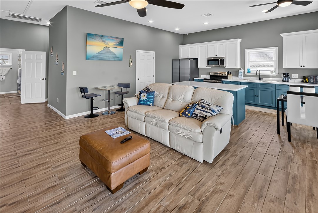 482400 Property Photo 11