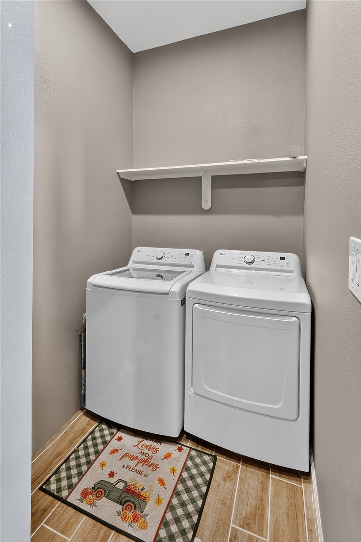 482400 Property Photo 18