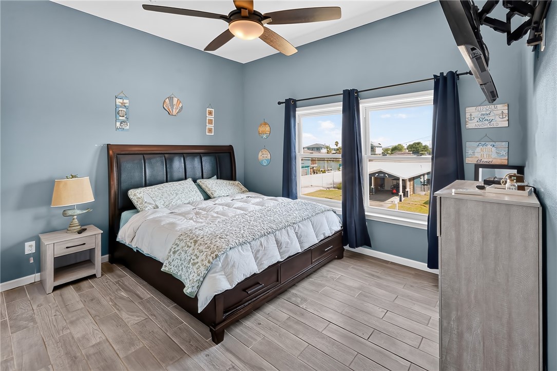 482400 Property Photo 25