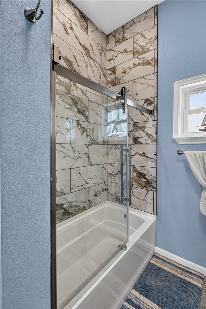 482400 Property Photo 28