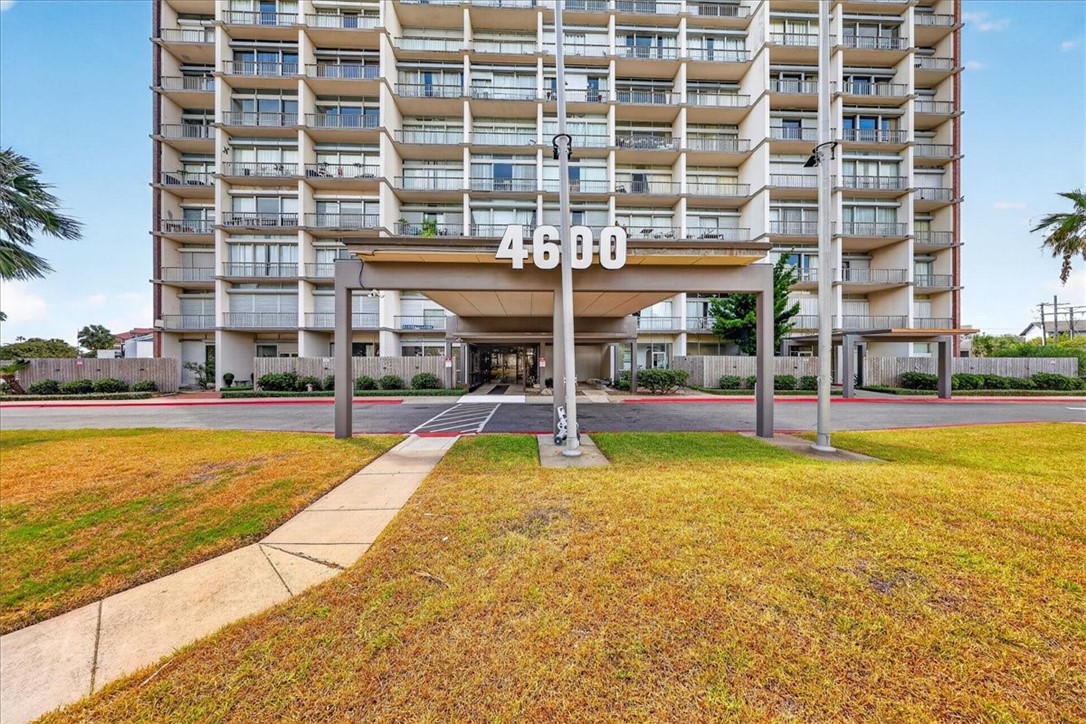 4600 Ocean Dr 104 Property Photo 1