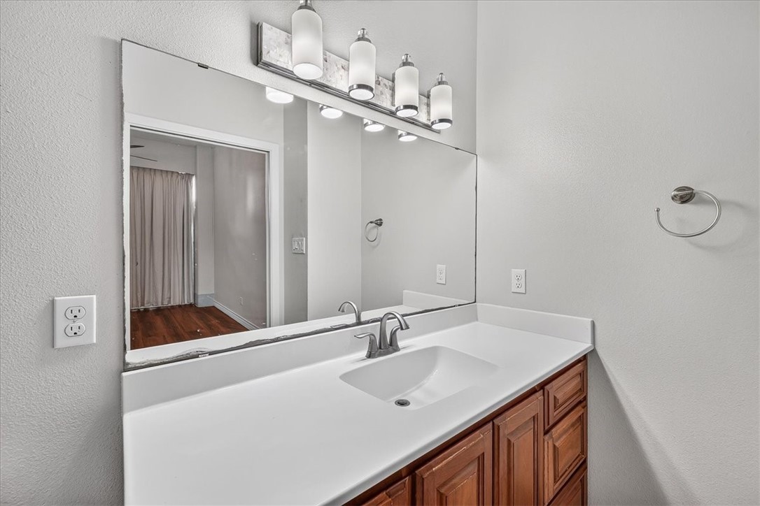4600 Ocean Dr 104 Property Photo 12