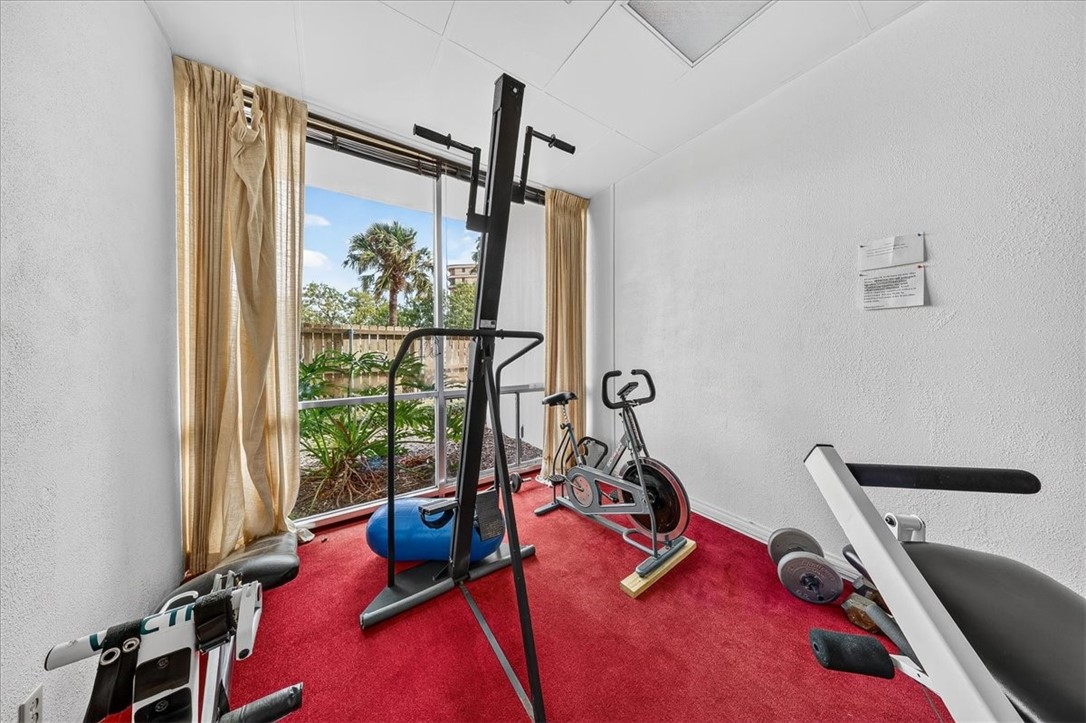4600 Ocean Dr 104 Property Photo 35