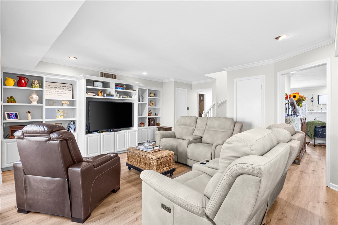 128 Lake Shore Dr 128 Property Photo 15