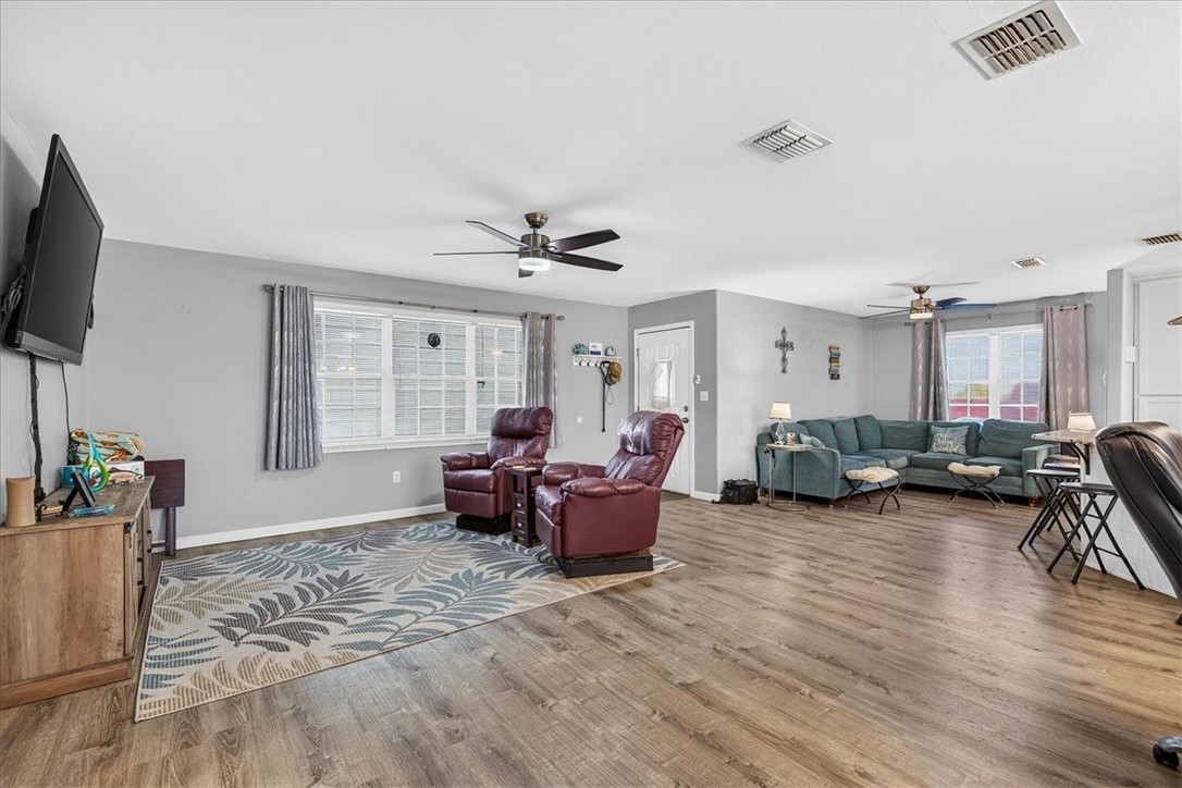 5350 Fm-1069 Property Photo 6