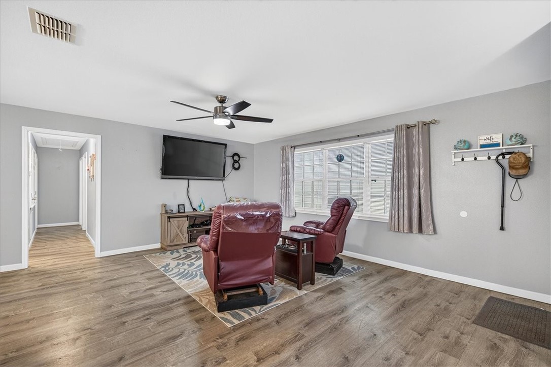 5350 Fm-1069 Property Photo 9