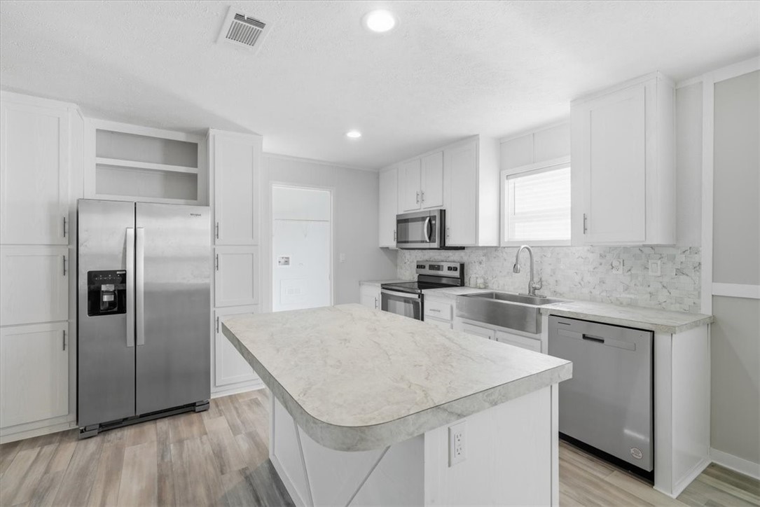 1011 Mark St Property Photo 12