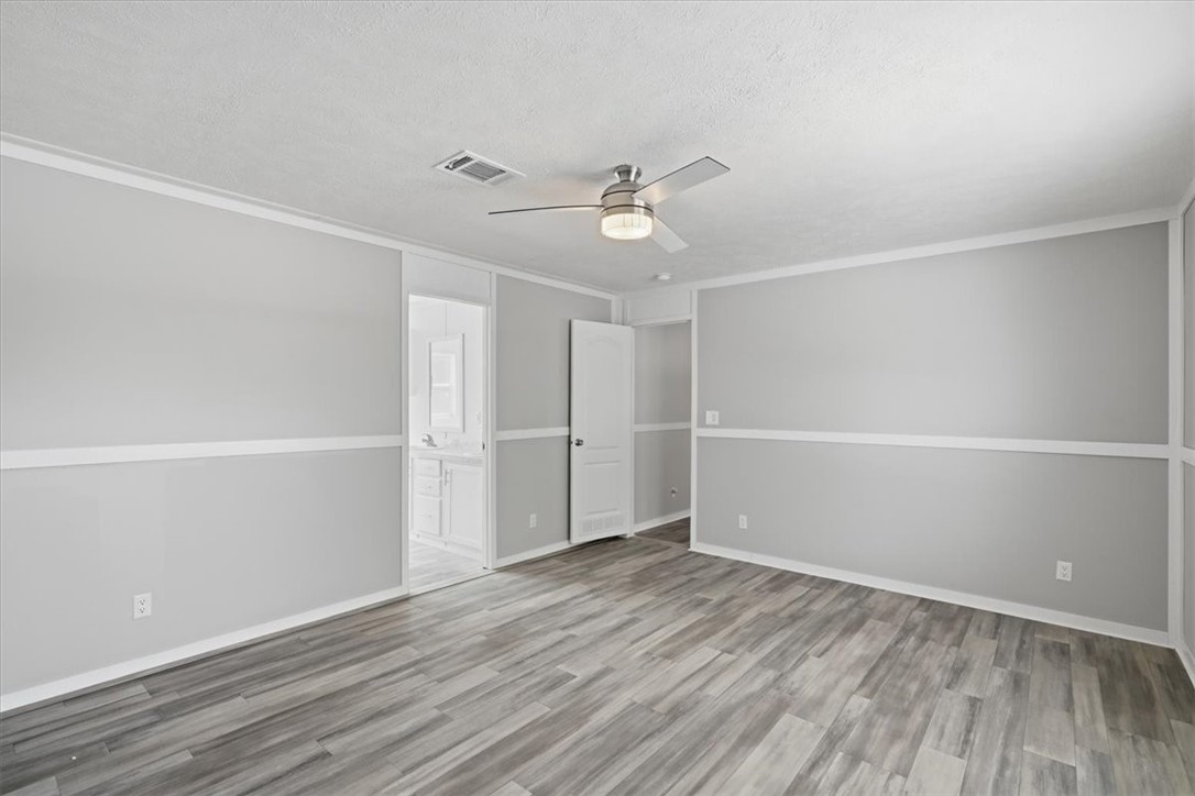 1011 Mark St Property Photo 22