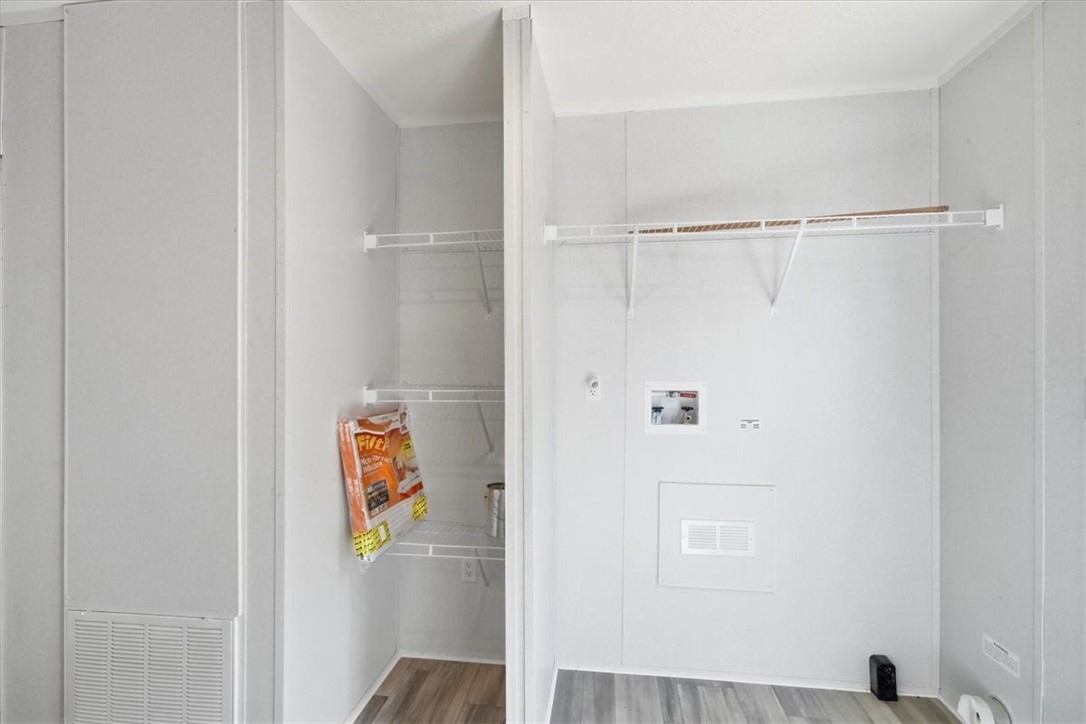 1011 Mark St Property Photo 29