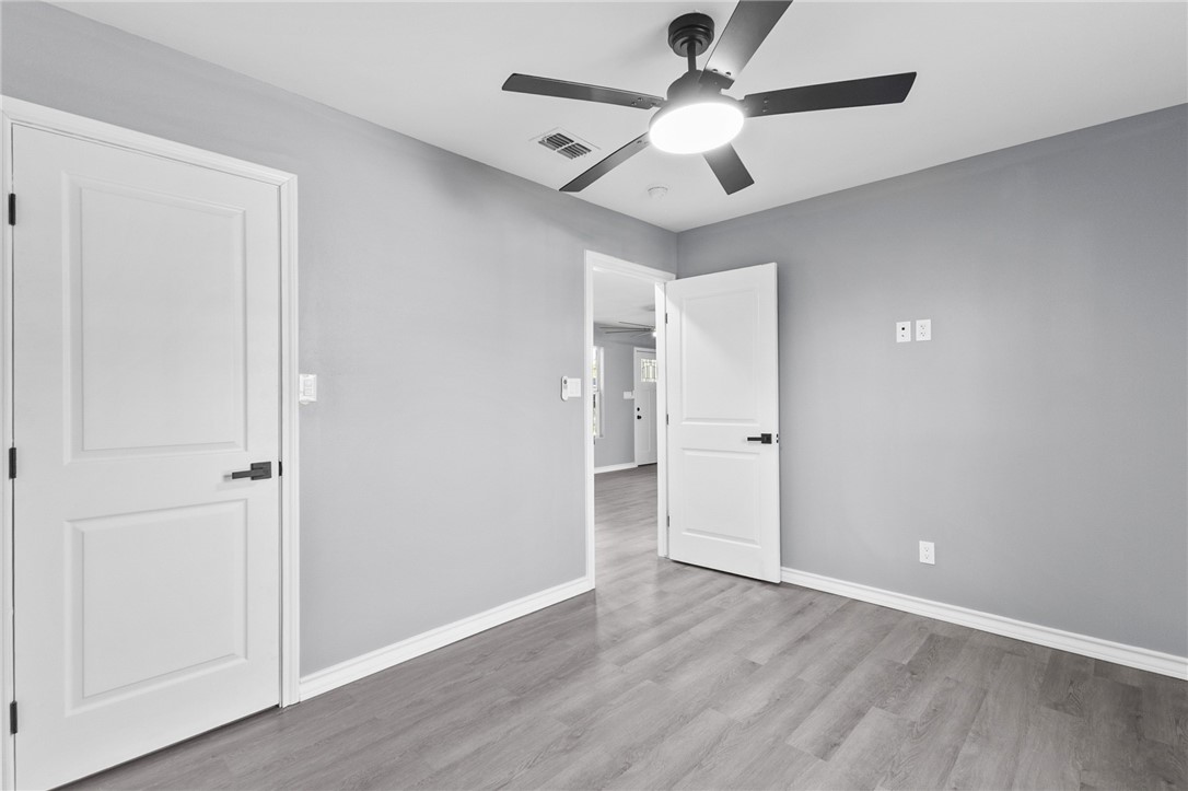 1120 Oakland Property Photo 19