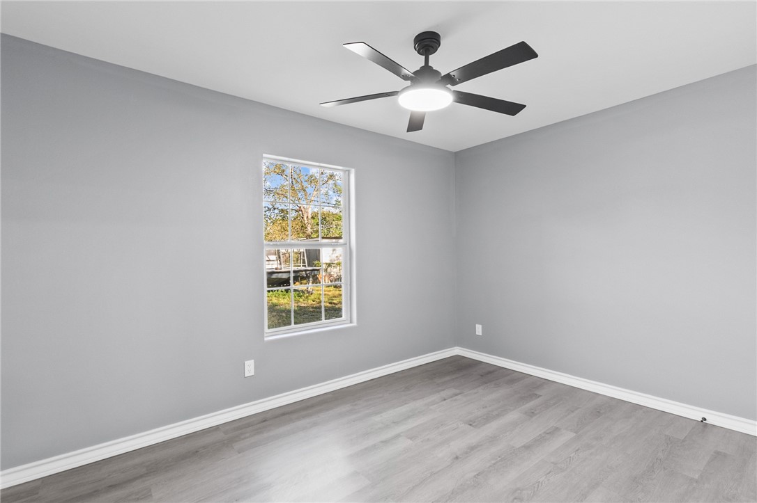 1120 Oakland Property Photo 20