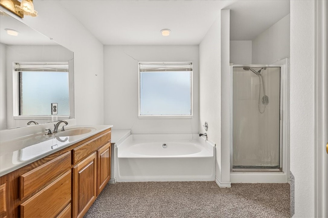 1006 Harbor Village Dr Property Photo 7