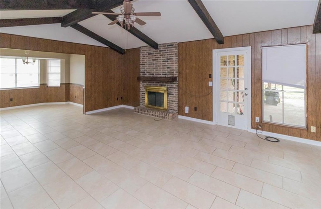 4637 Newbury Lane Property Photo 7