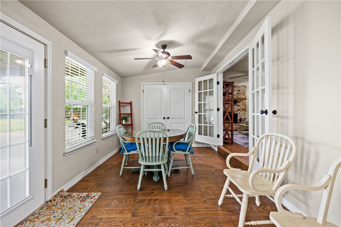 6995 Lovers Lane Property Photo 8