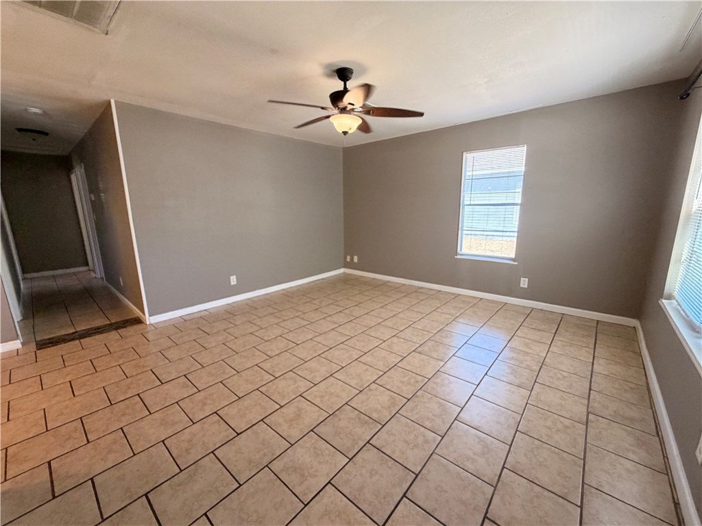 513 Alamo St Property Photo 3