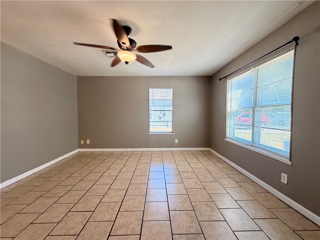 513 Alamo St Property Photo 4