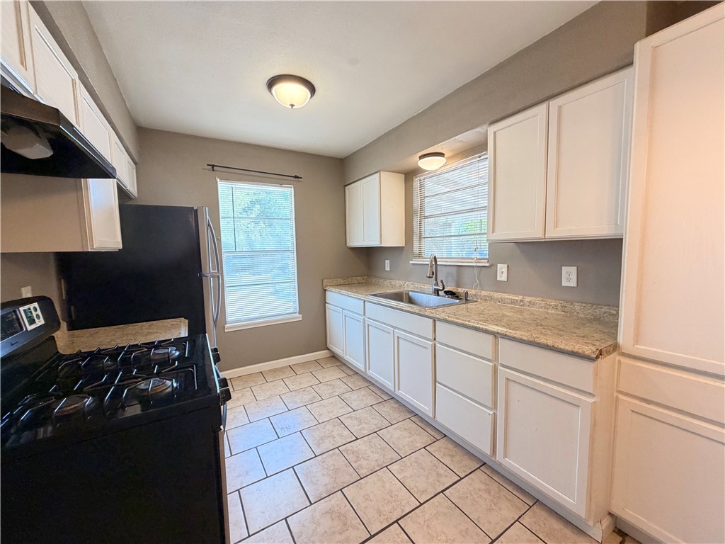 513 Alamo St Property Photo 7