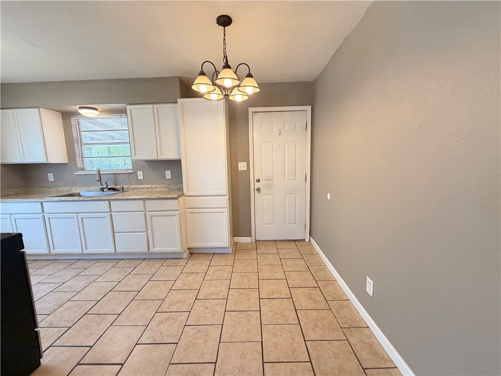 513 Alamo St Property Photo 12