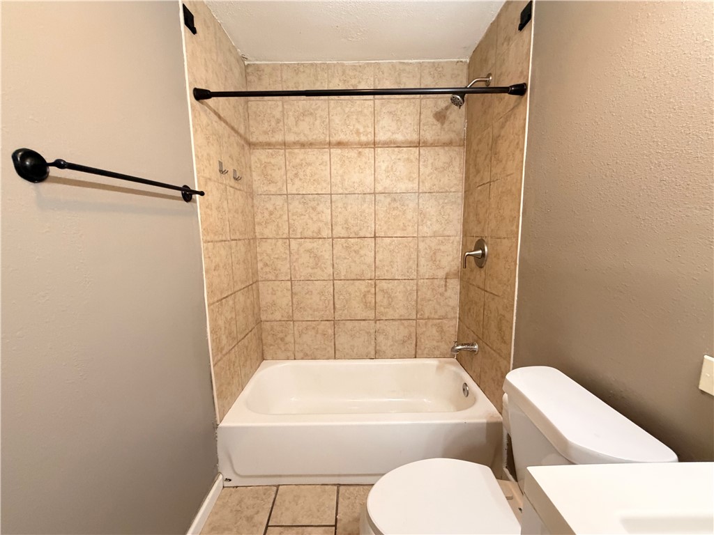 513 Alamo St Property Photo 31