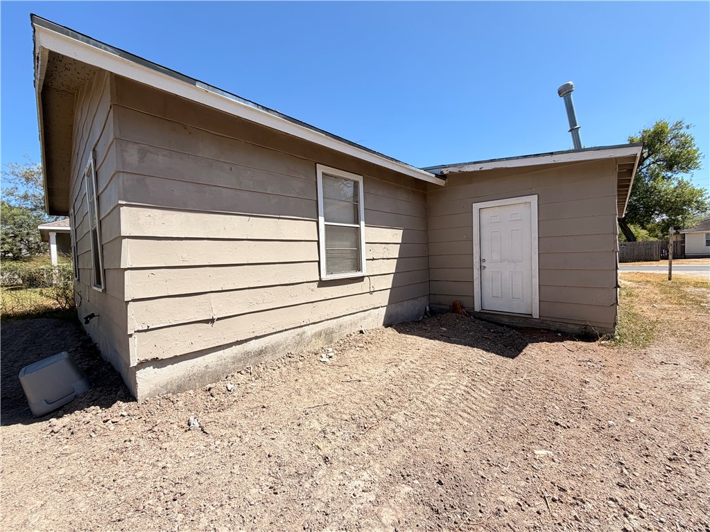 513 Alamo St Property Photo 34