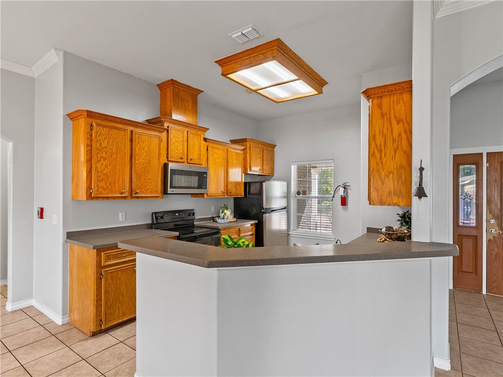103 Collins St Property Photo 6