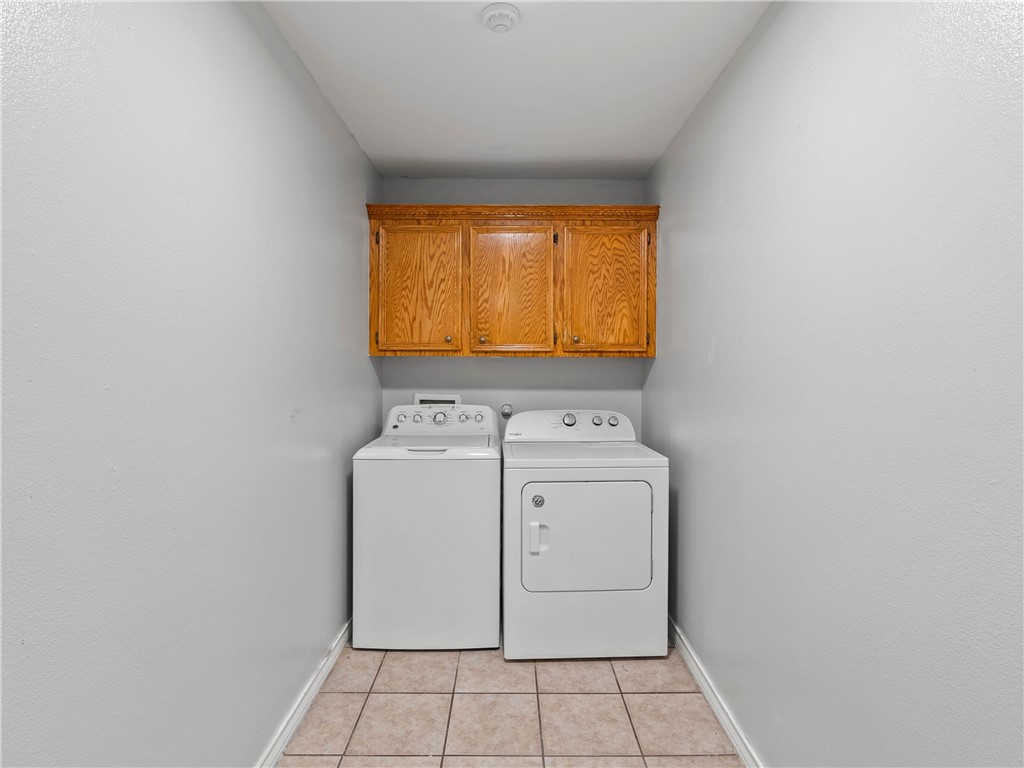 103 Collins St Property Photo 22