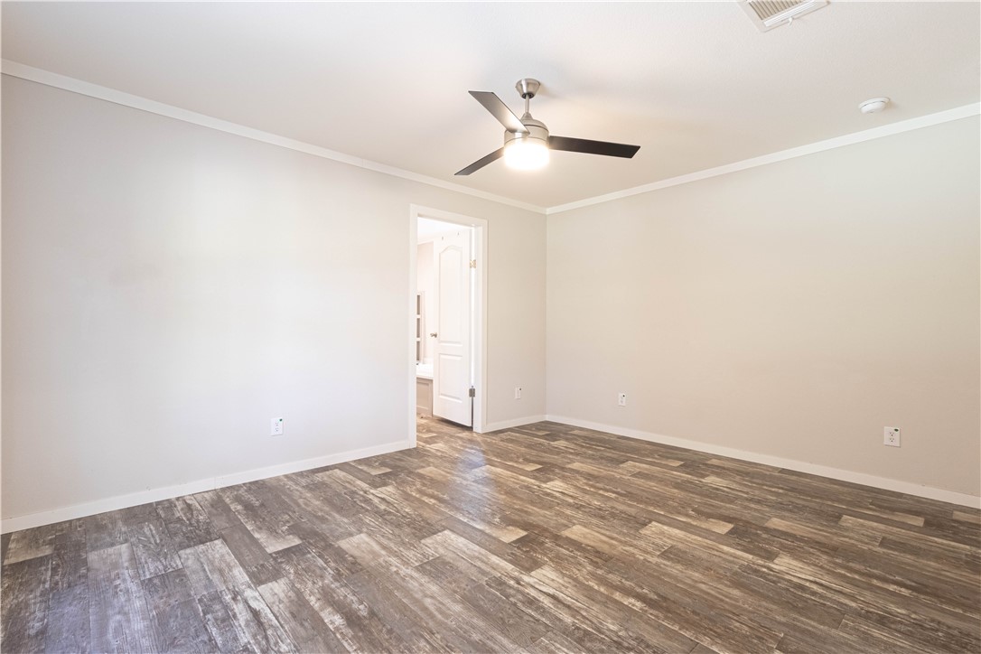 1212 Fort Worth St Property Photo 6