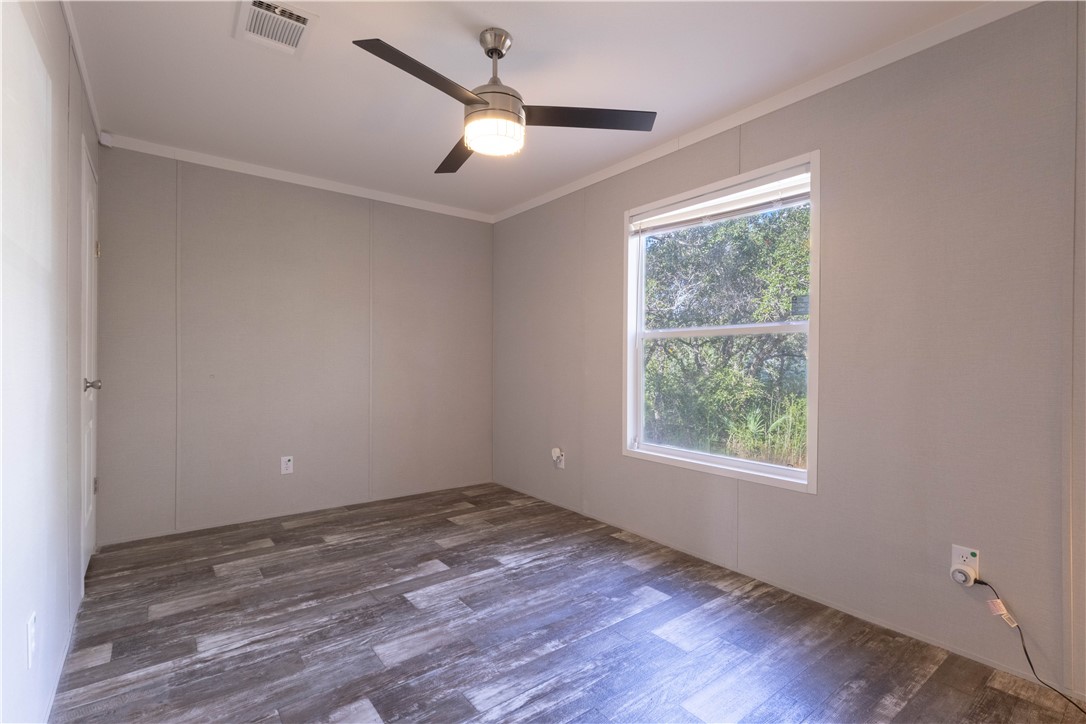 1212 Fort Worth St Property Photo 11