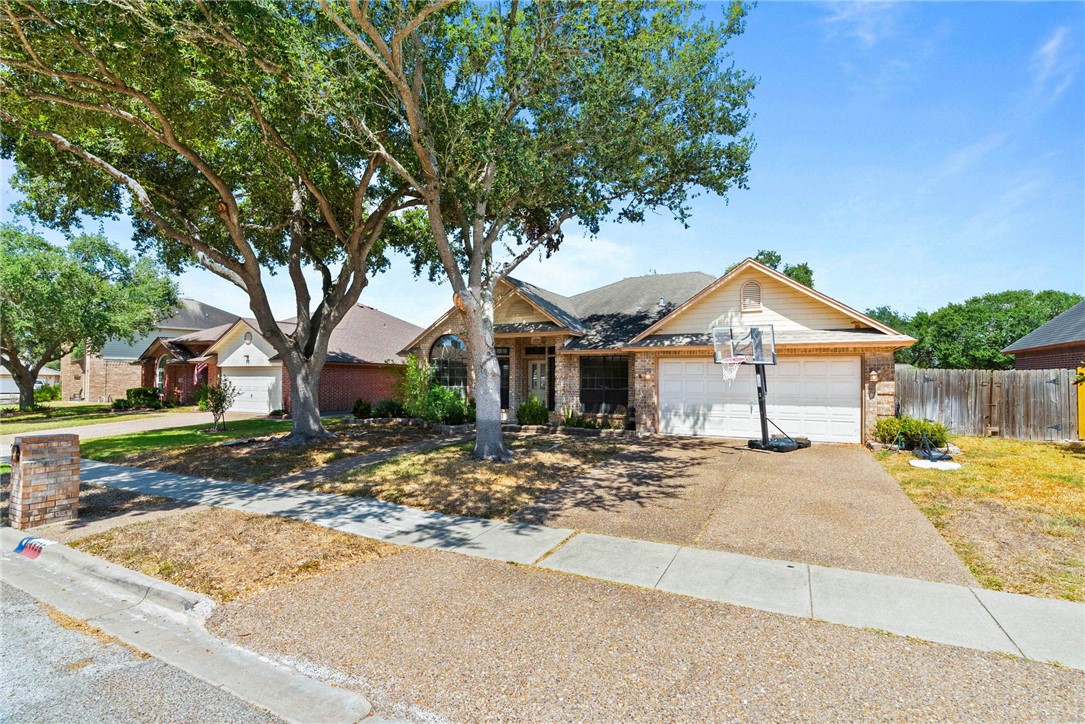 14936 Sandy Creek Ct Property Photo 2