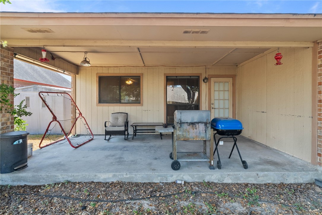 14936 Sandy Creek Ct Property Photo 5
