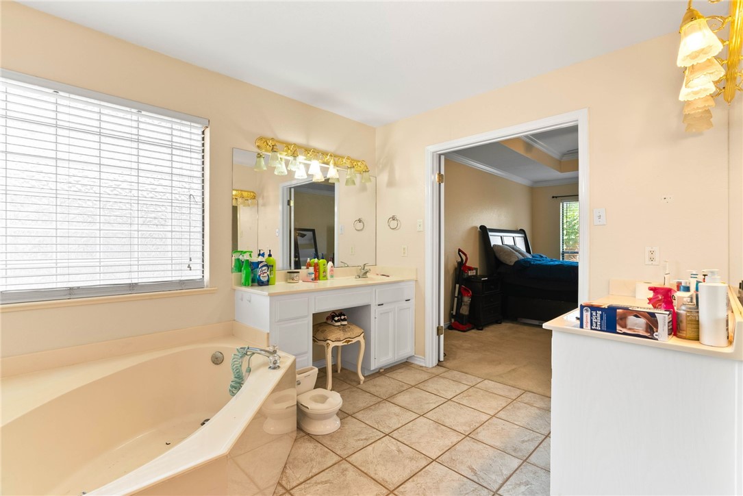 14936 Sandy Creek Ct Property Photo 18