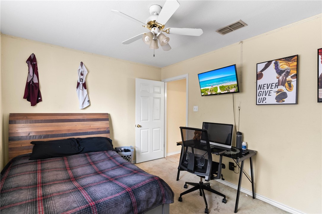 14936 Sandy Creek Ct Property Photo 24