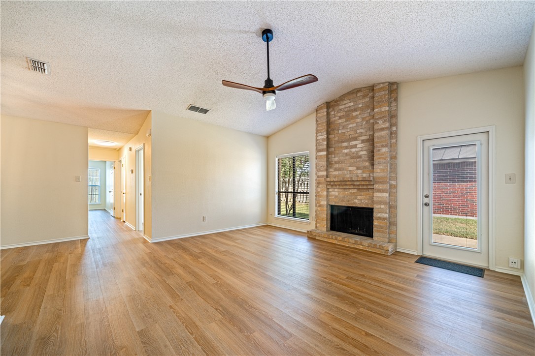 7114 Windbrook Property Photo 6