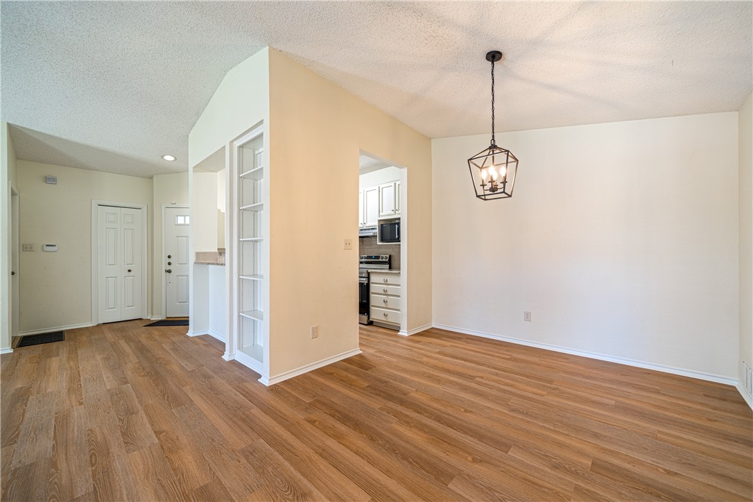 7114 Windbrook Property Photo 8